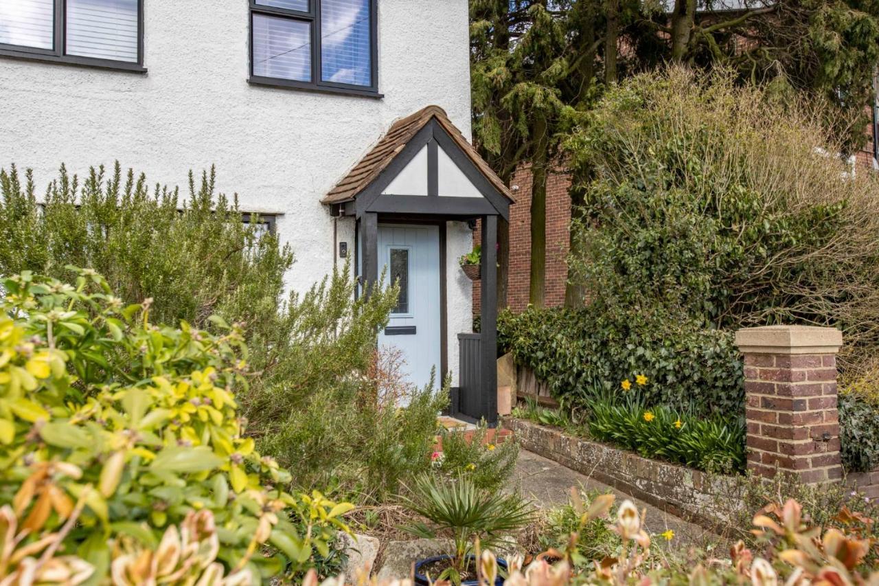 Stunning Character 2Bed Cottage In St Albans Wifi Экстерьер фото