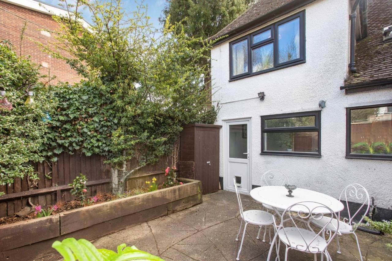 Stunning Character 2Bed Cottage In St Albans Wifi Экстерьер фото